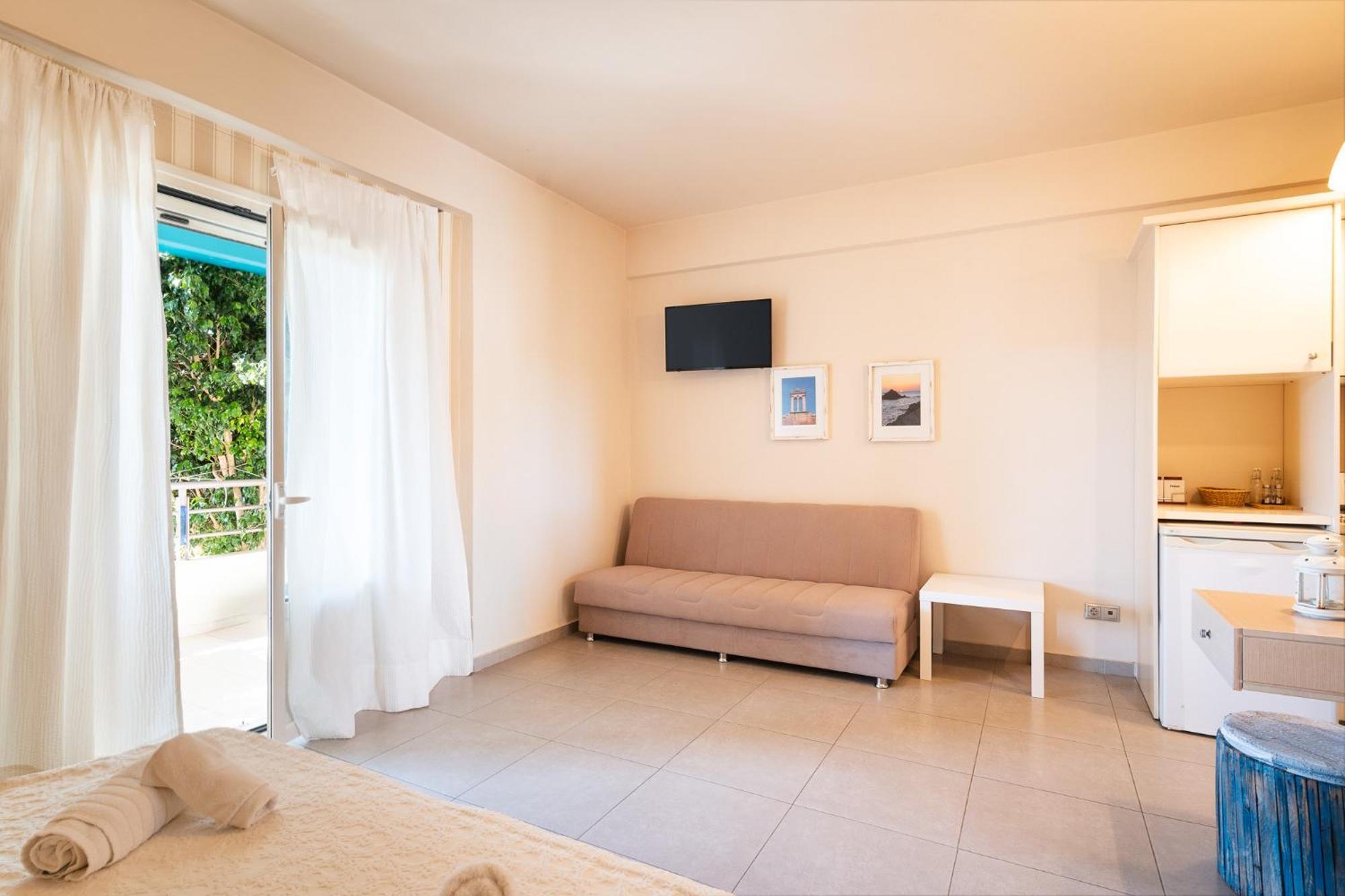 Sun George Aparthotel Finikounta Ngoại thất bức ảnh